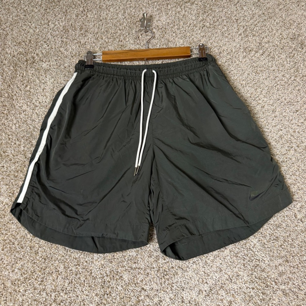 Nike Mens Sportswear Nylon Athletic Shorts Black White Stripe Size M